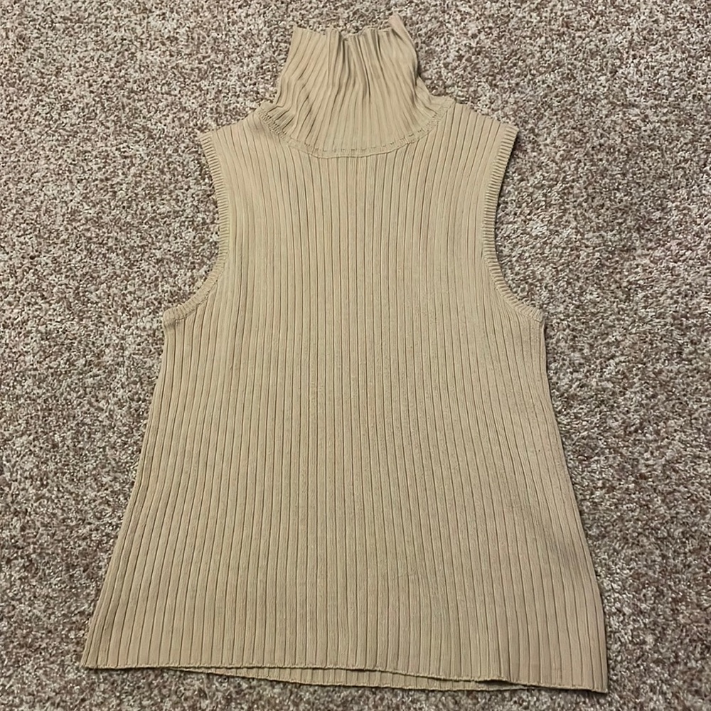 Ribbed Turtle Neck Top